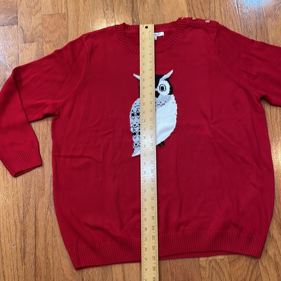 Women’s Red Owl Sweater Size 1x long sleeve the owl appears as if done by hand - Picture 8 of 16